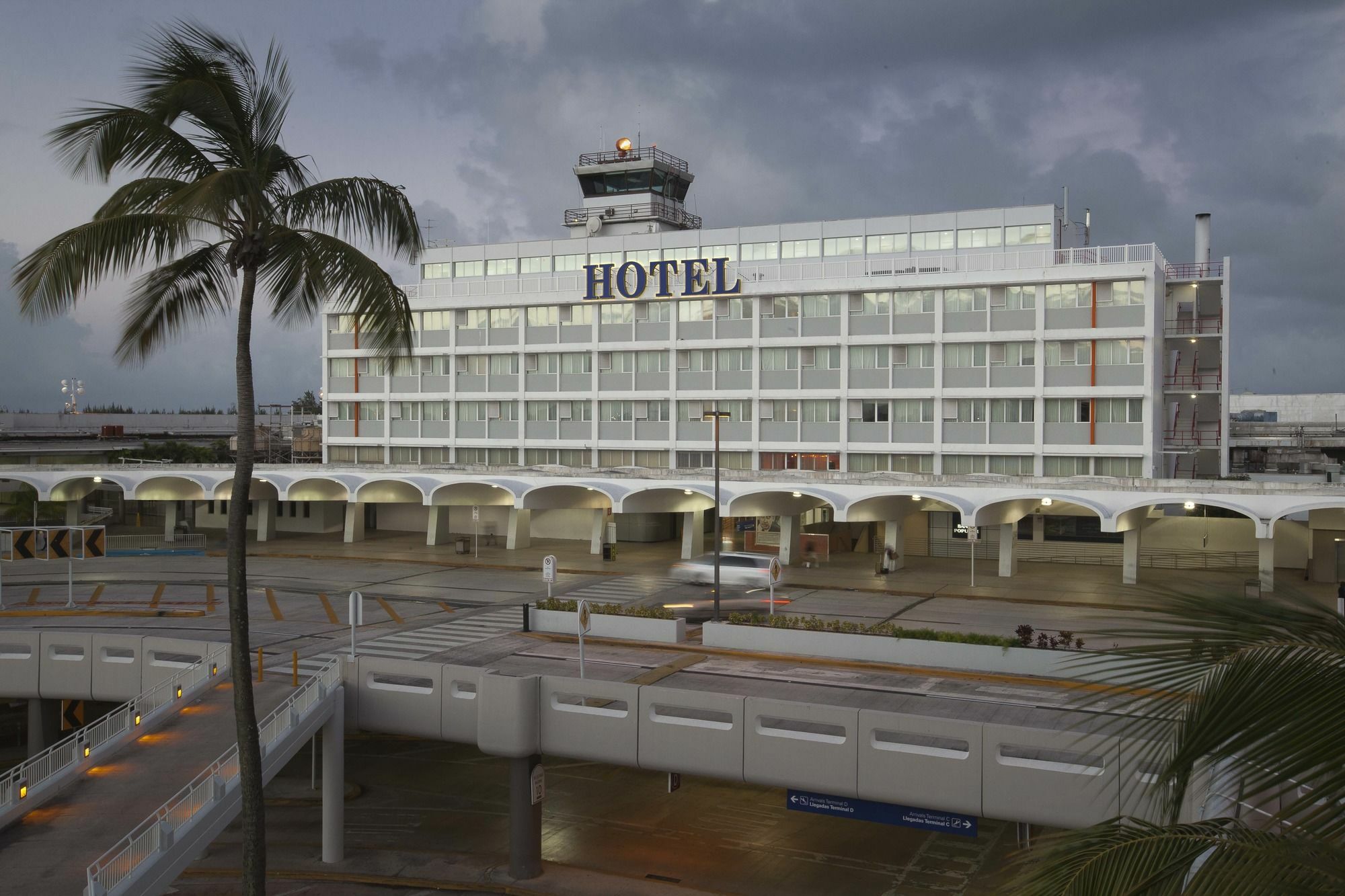 San Juan Airport Hotel Buitenkant foto